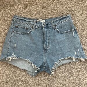 Abercrombie & Fitch High-Rise Mom Short